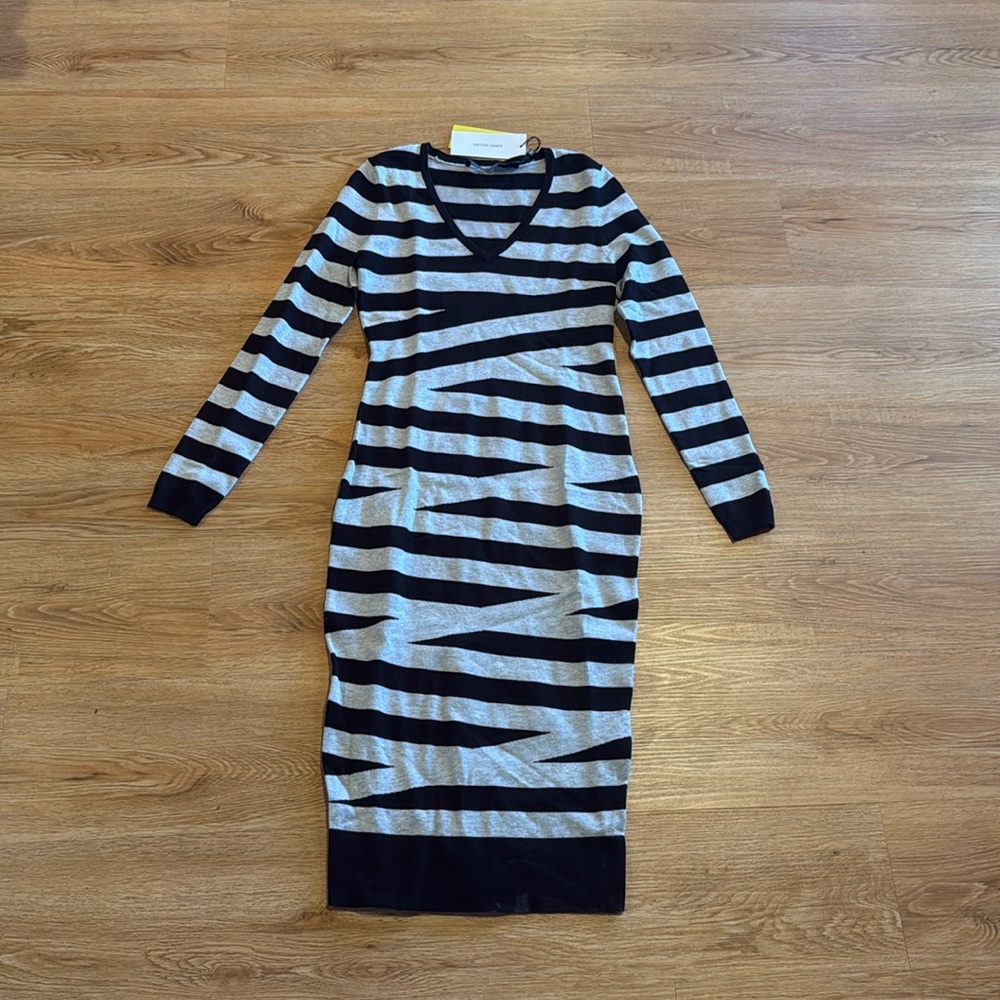 Karen Millen sweater dress NEW size smalll